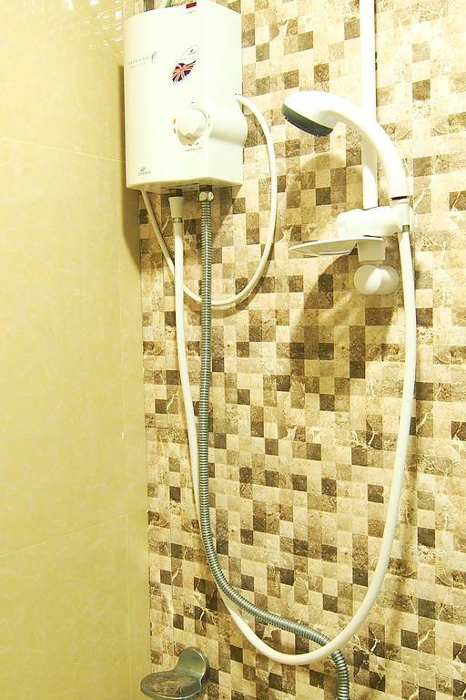 Marton Suites Davao City Exterior foto